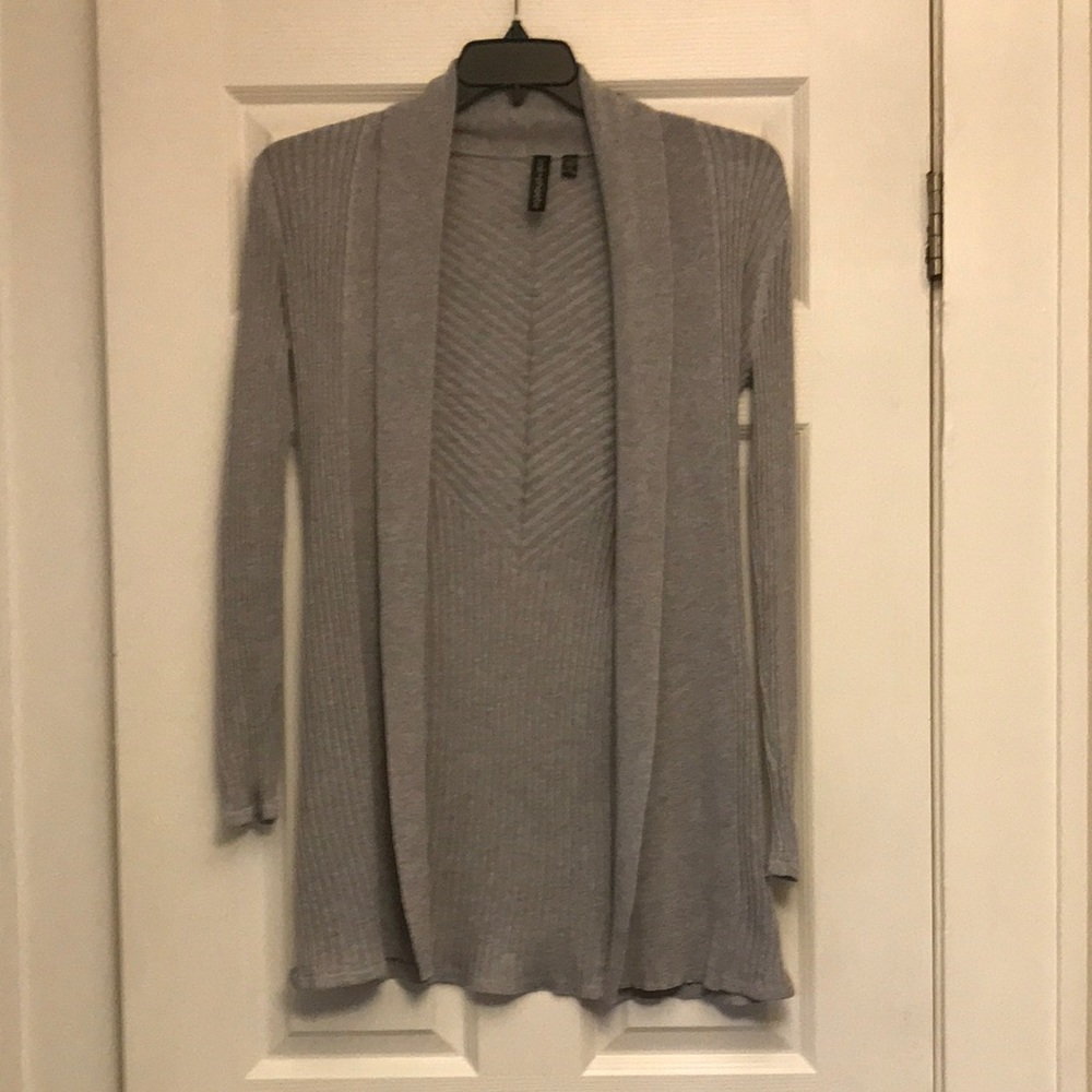 Zoe + Phoebe gray open front cardigan size small